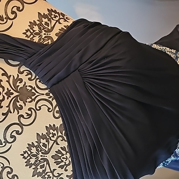 Adrianna Papel sz 8 navy embroidered embellished gown maxi dress - Picture 6 of 7